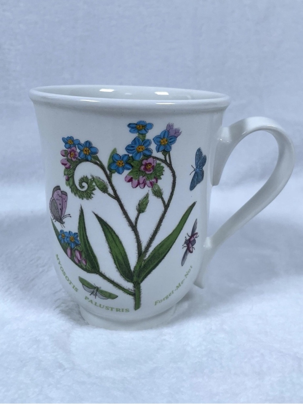Portmeirion Botanic Garden FORGET ME NOT Beaker Mug BUTTERFLY BACK England 4.25"
